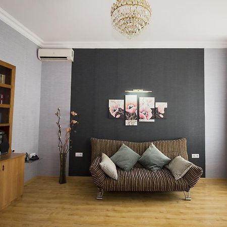 Villa Eden Tbilisi Esterno foto