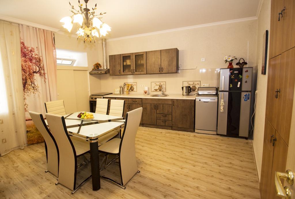 Villa Eden Tbilisi Esterno foto